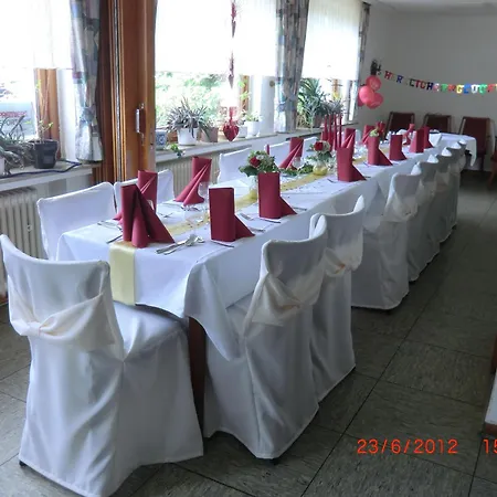 بيت ضيافة Haus Hubertus